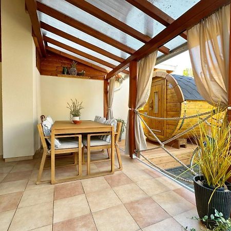 Dora Holiday House & Apartments كيستاي المظهر الخارجي الصورة