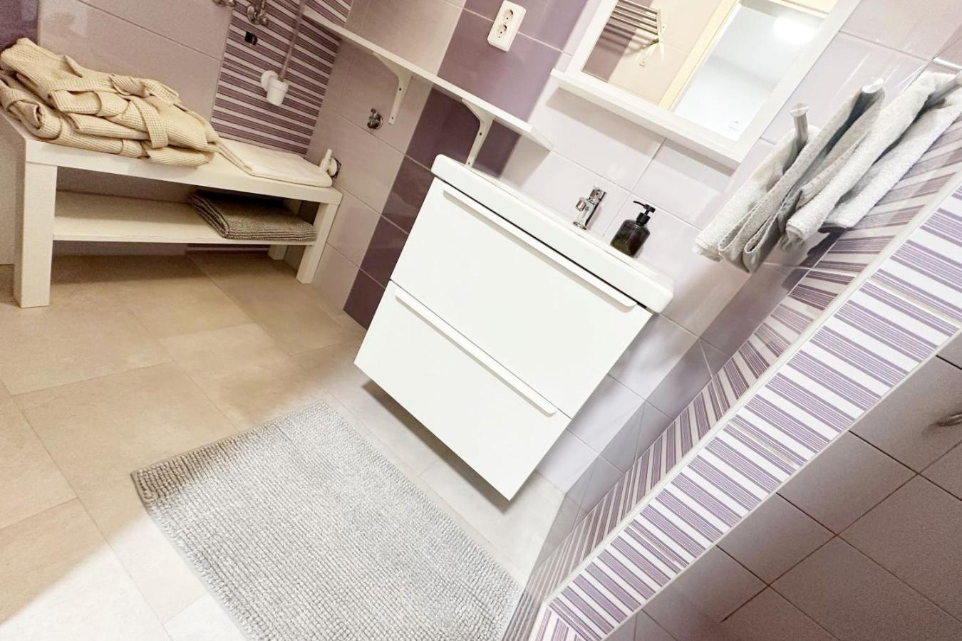 Dora Holiday House & Apartments كيستاي المظهر الخارجي الصورة
